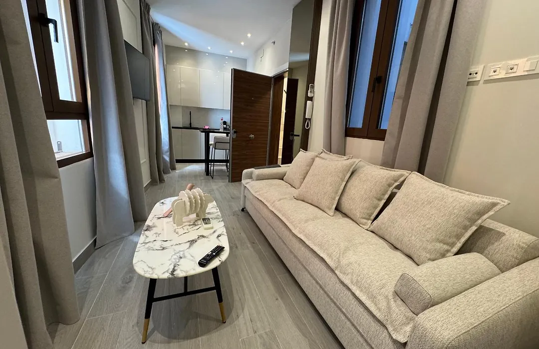 Suspiro 102 Cosmopolitan Loft-1